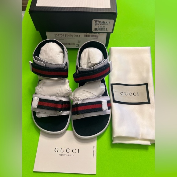 NWT GUCCI Kids Sandals with Iconic Web detail Size 25 Unisex comes w Box dustbag